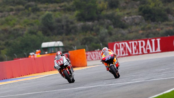 Stoner rounds off 2011 title with Valencia victory