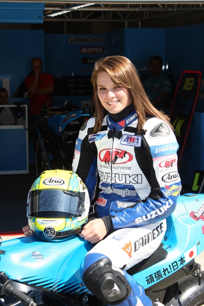 Elena Myers – Female Motorcycle Racer Elena Myers – Female Motorcycle Racer