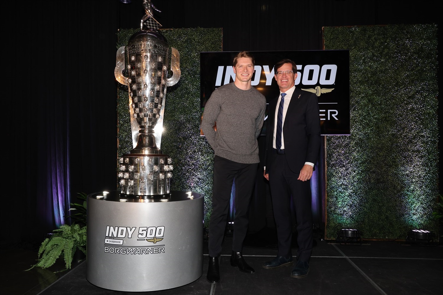 PIPELINE PROJECT Victory 東京ヴェルディ1969のテーマ Josef Newgarden Unveils Second Image on Borg-Warner Trophy