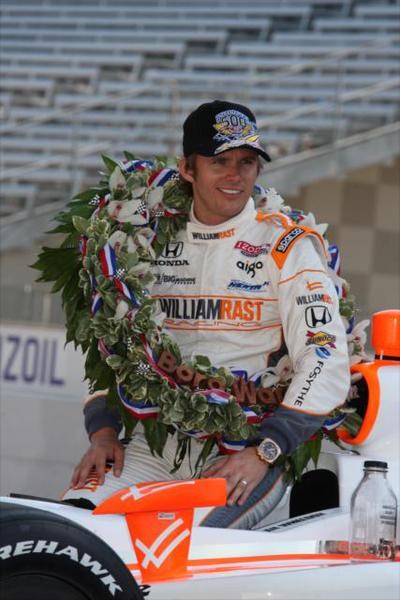 Wheldon Earns $2.56 Million For 100th Anniversary Indianapolis 500 Victory