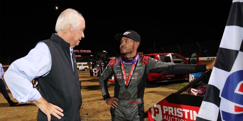 Gordon Knows Dirt Is Vital Part of Larson’s Winning Racing Recipe
