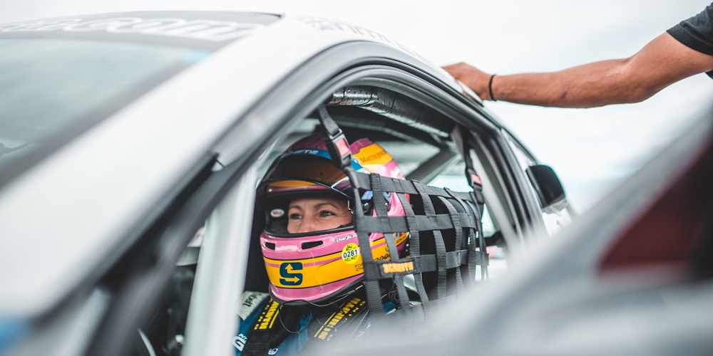 Indy 8 Hour Pippa Mann