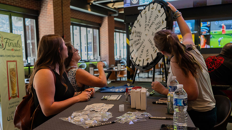 Buffalo Wild Wings Watch Party