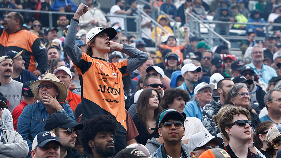 A fan reacts to the 500