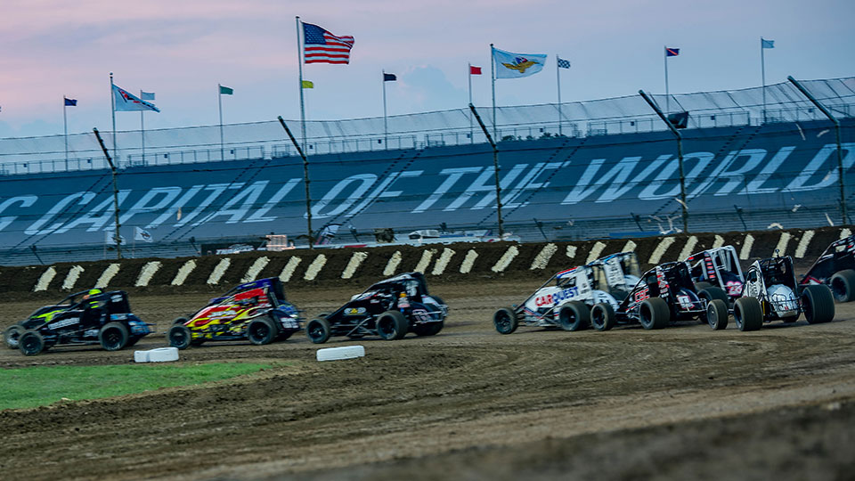 Sprint cars race at IMS