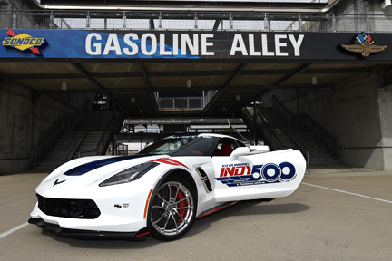 Corvette Grand Sport pacing the 101st Indianapolis 500